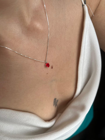 COLAR DE PRATA 925 - PONTO DE LUZ - VERMELHO